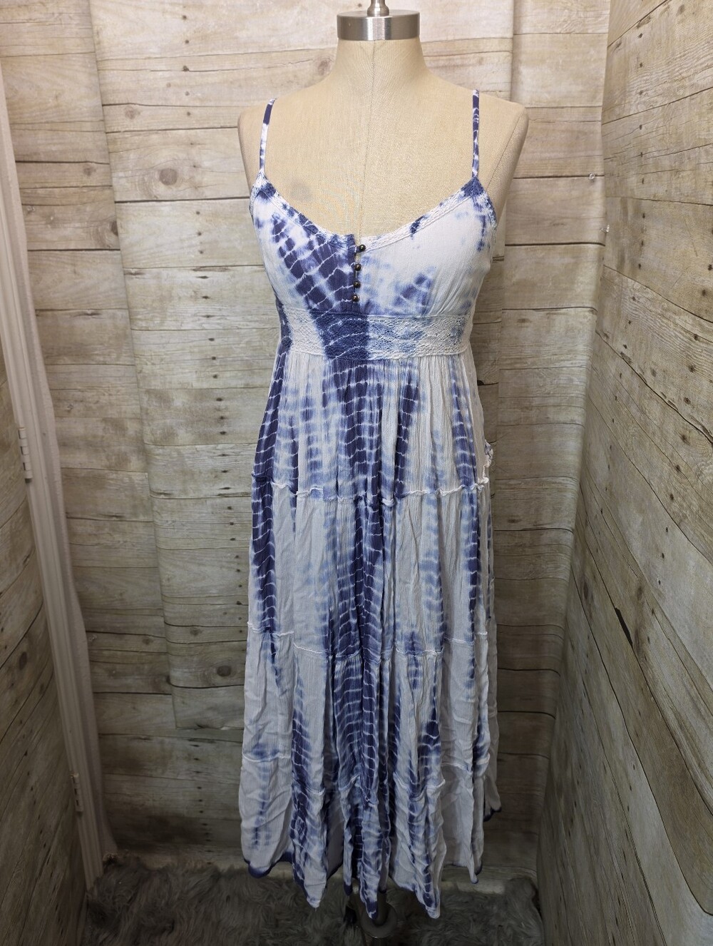 Forever 21 Blue and White Tie-Dye Spaghetti Strap Maxi Dress